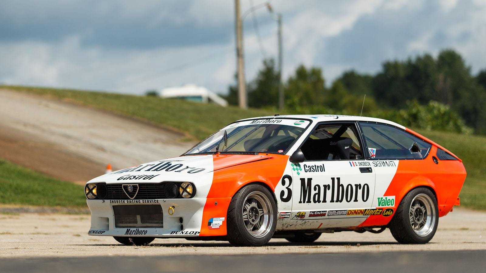 Racecar Rescue: Smashed up Rare Alfa Romeo GTV6 Gets Rebuilt Into a Track Hero