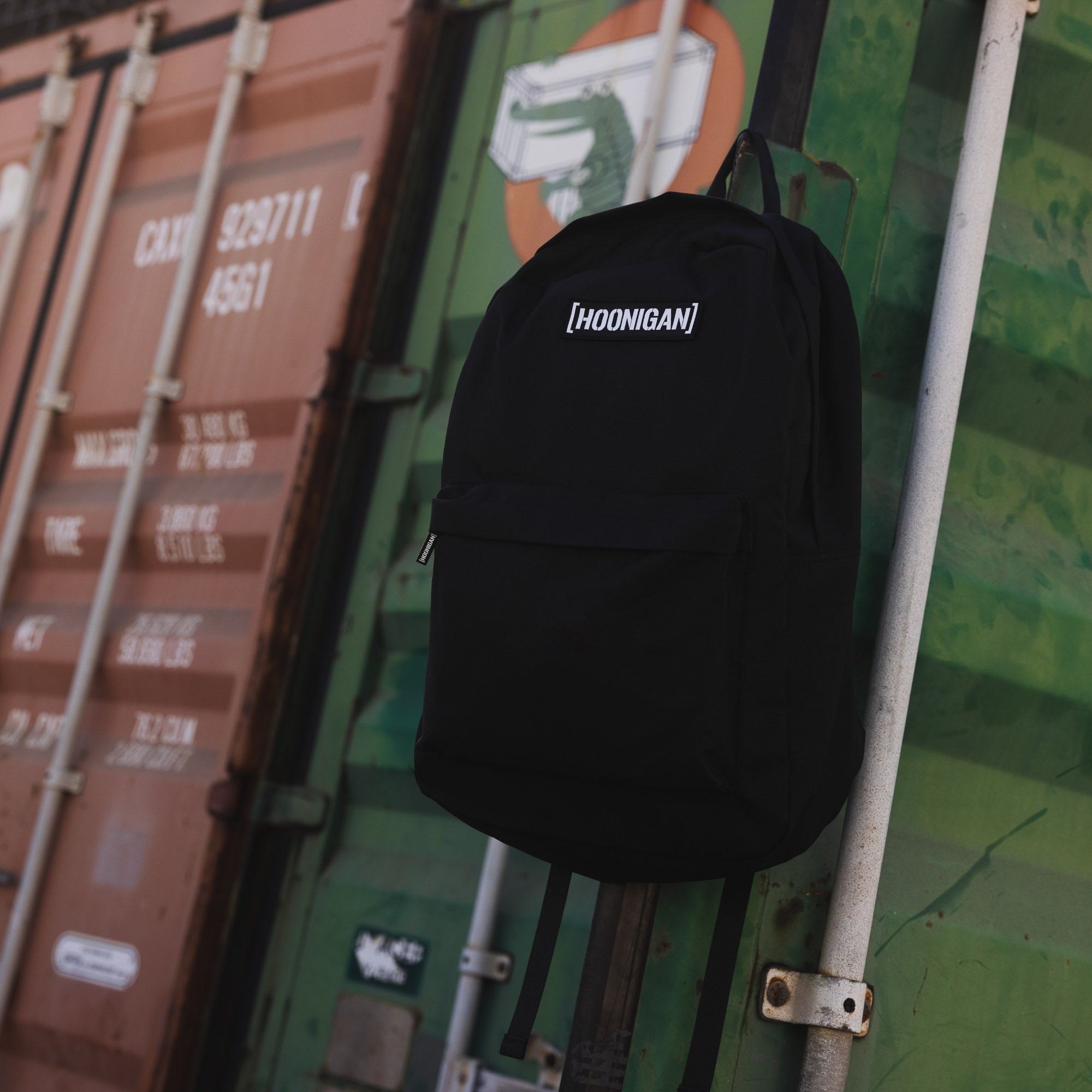 Hoonigan CENSOR BAR Light Backpack featuring a sleek design and adjustable straps, perfect for urban commuting or outdoor adventures.