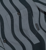 Hoonigan ESSES woven short sleeve button-up shirt in black and gray with a casual, stylish design.