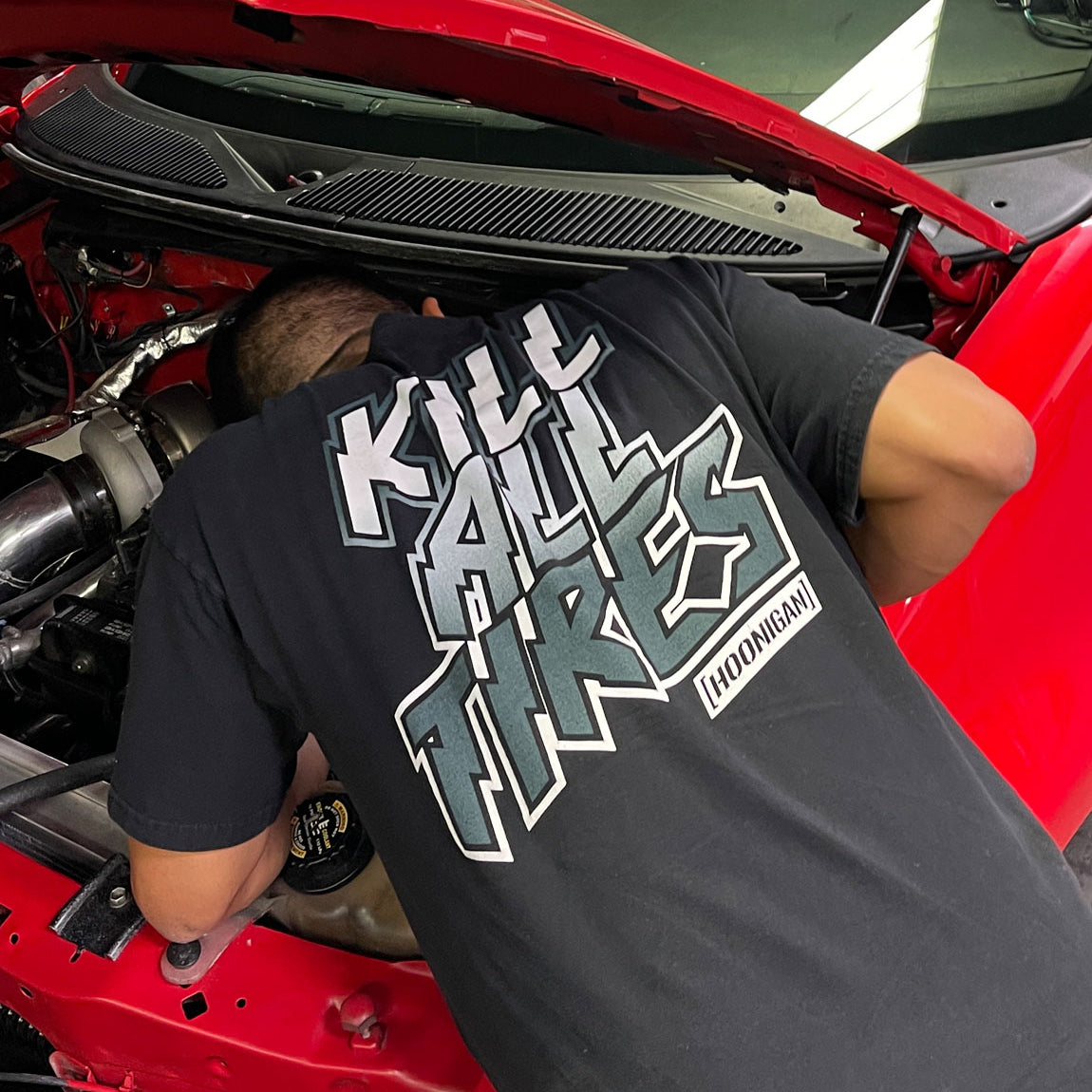 KILL ALL TIRES FADE  Short Sleeve T-shirt